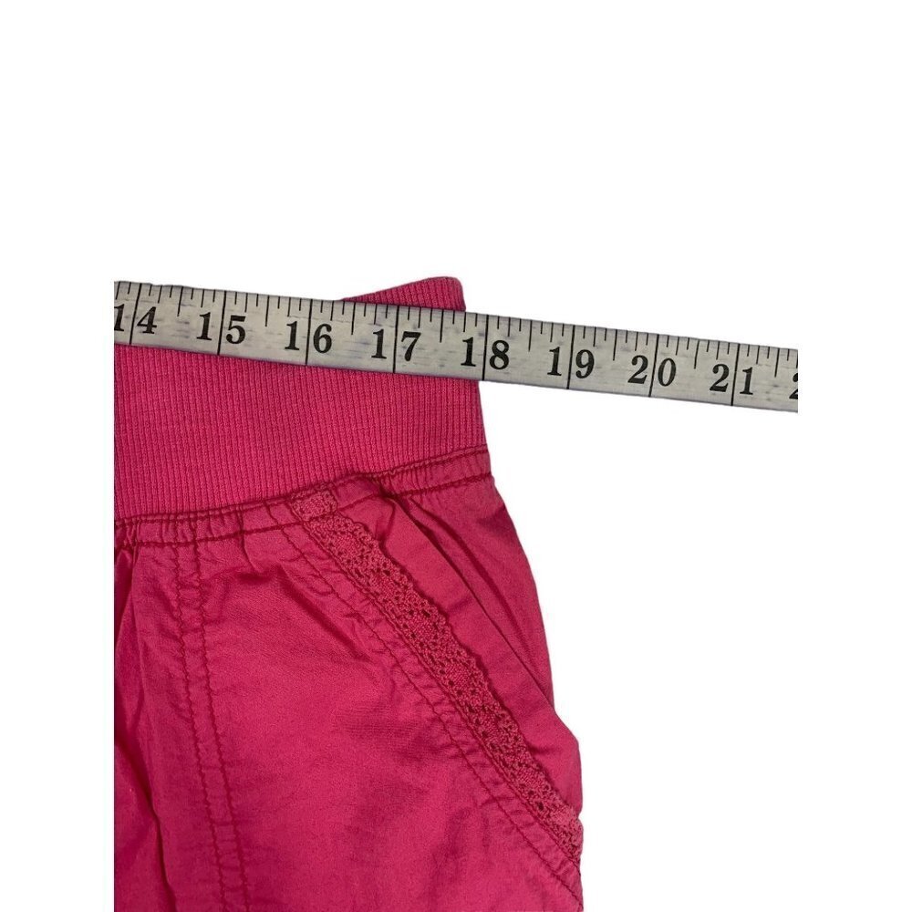 Roz & Ali Women's Fuchsia Capris - Picture 4 of 7